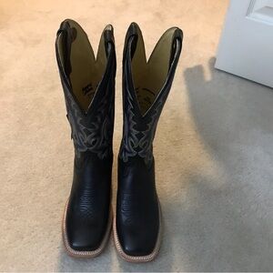 Tony Lama Women's Estella Black Boots